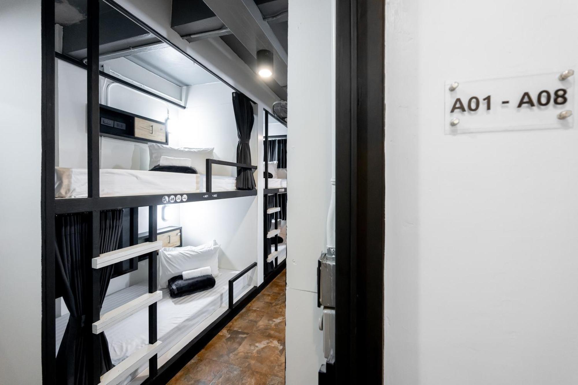 Vibes Hostel Bangkok Eksteriør billede