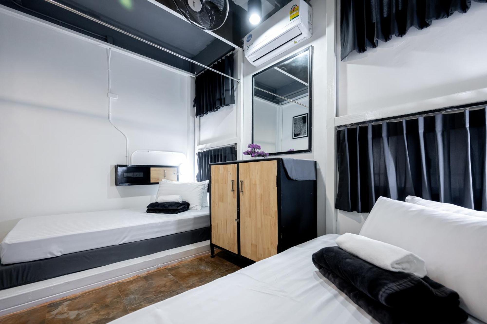 Vibes Hostel Bangkok Eksteriør billede