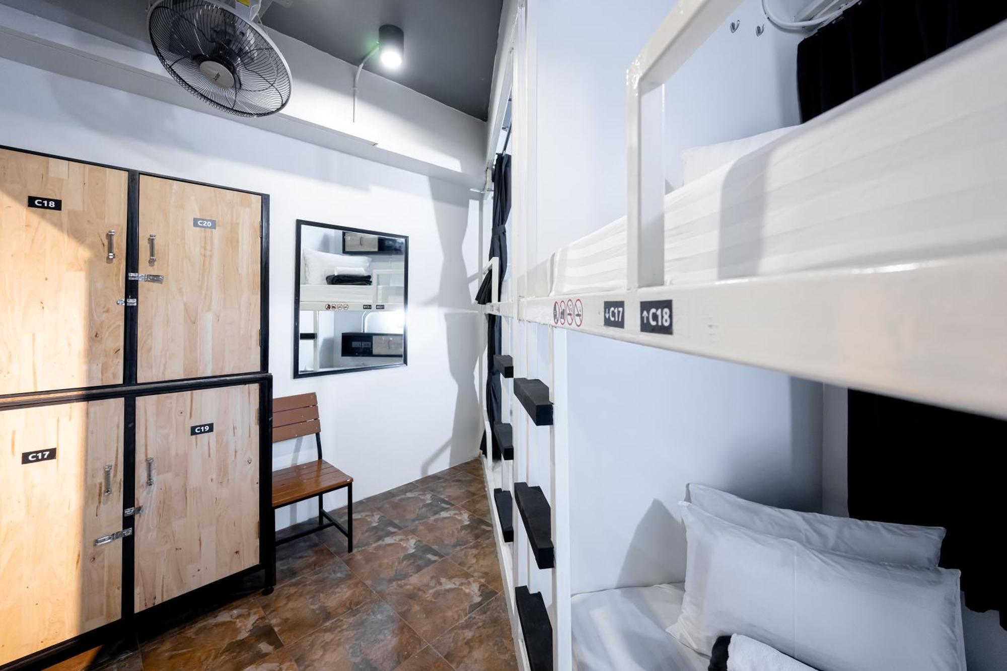 Vibes Hostel Bangkok Eksteriør billede
