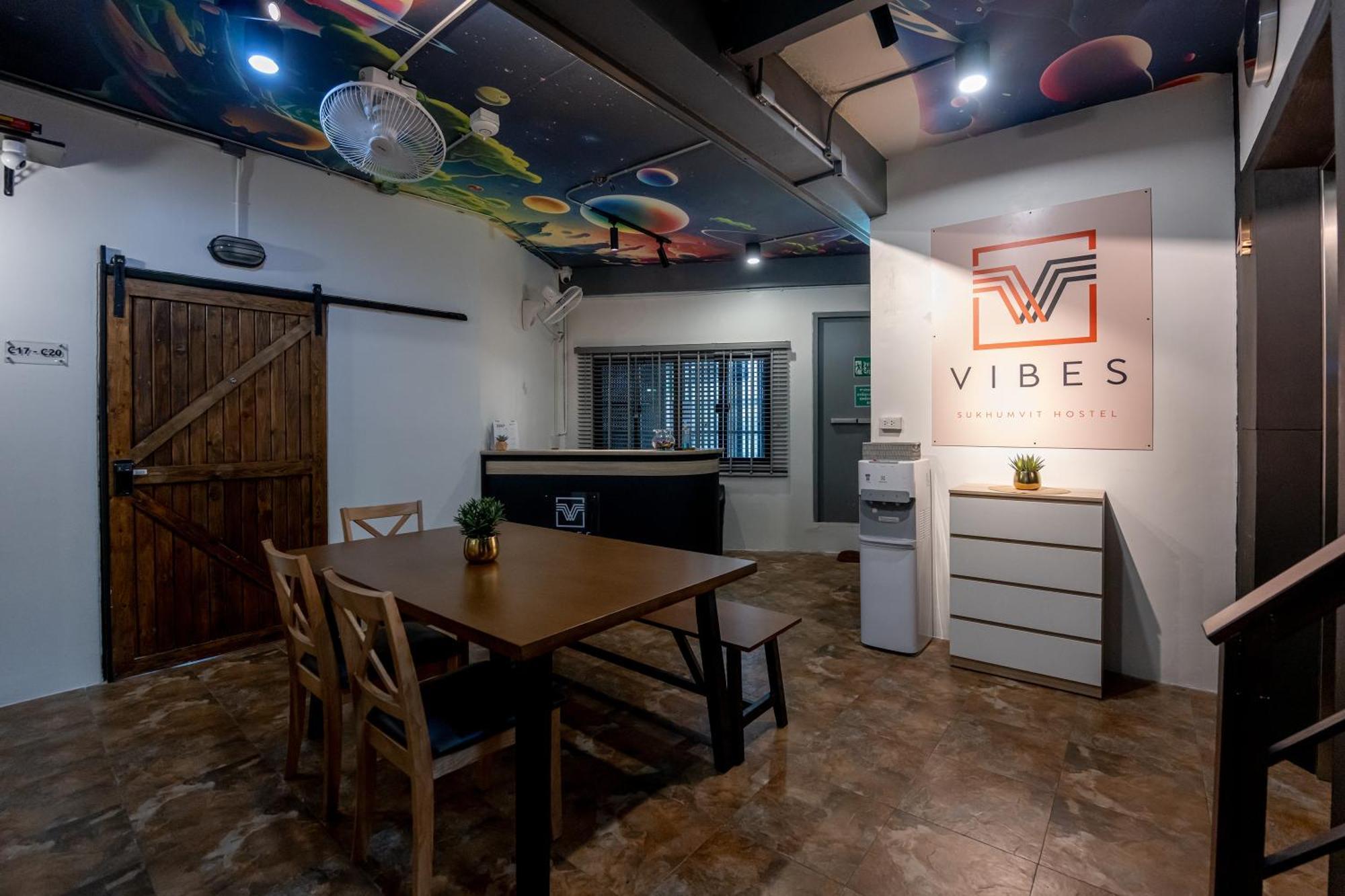 Vibes Hostel Bangkok Eksteriør billede
