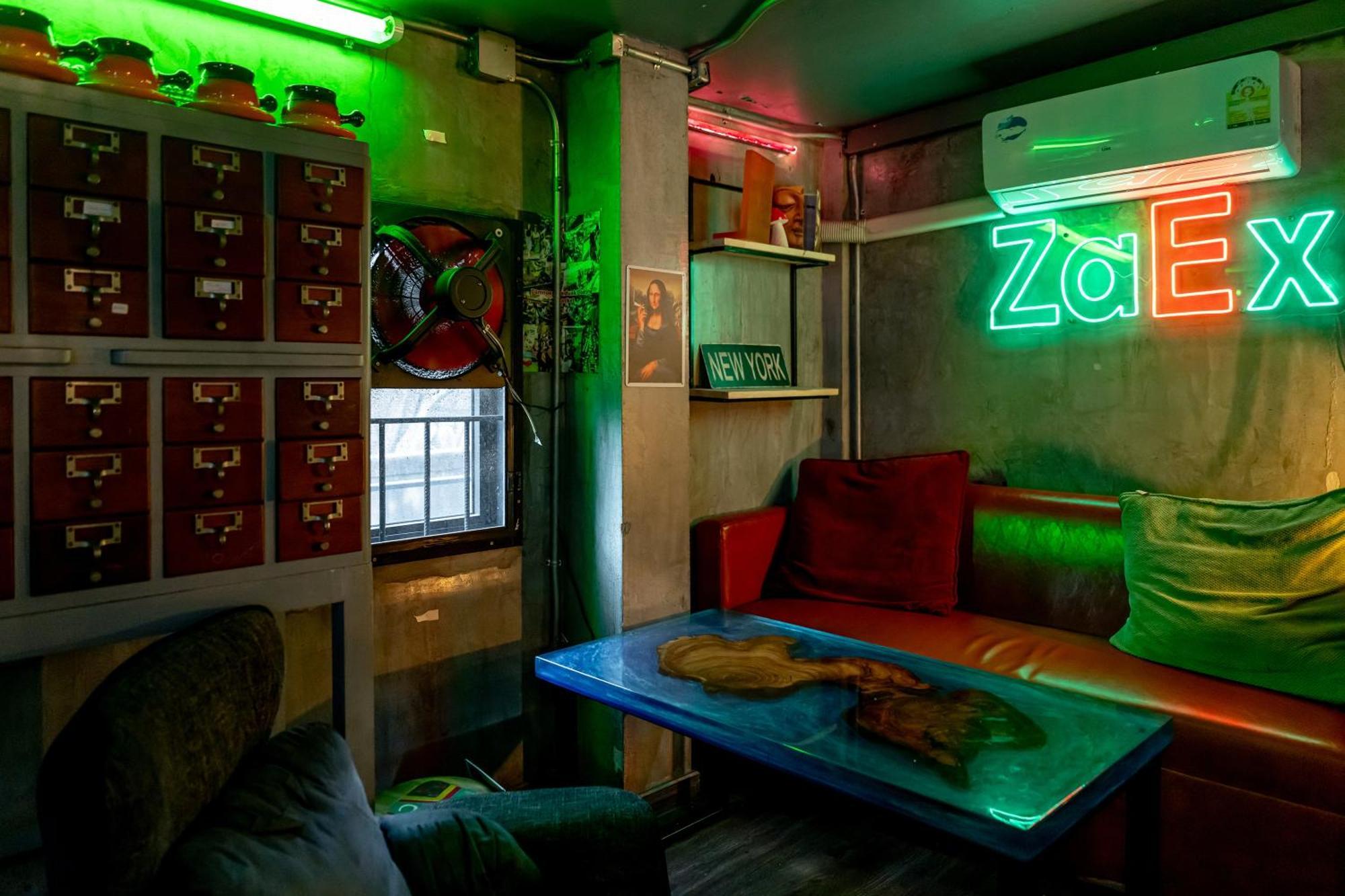 Vibes Hostel Bangkok Eksteriør billede