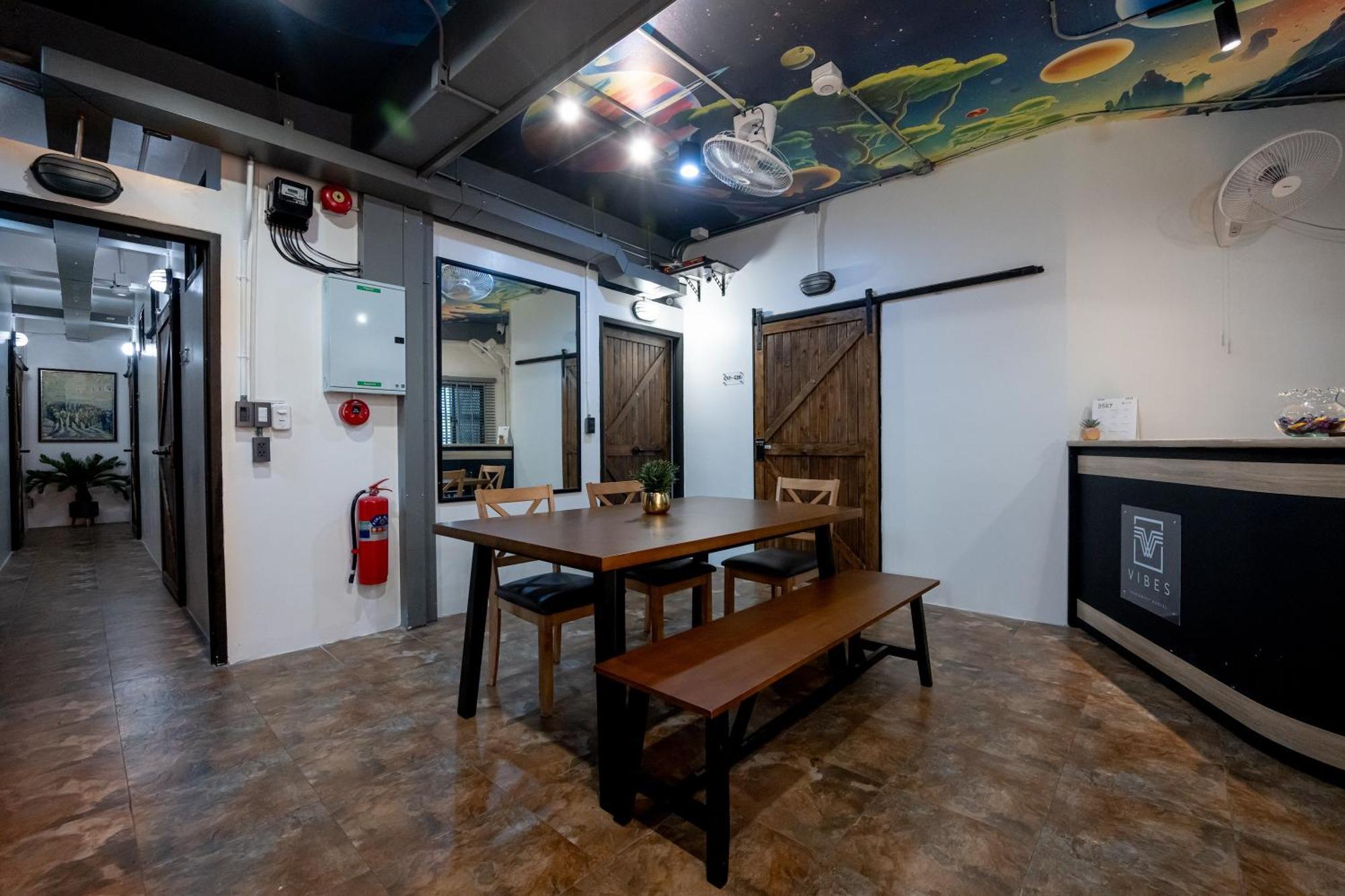 Vibes Hostel Bangkok Eksteriør billede