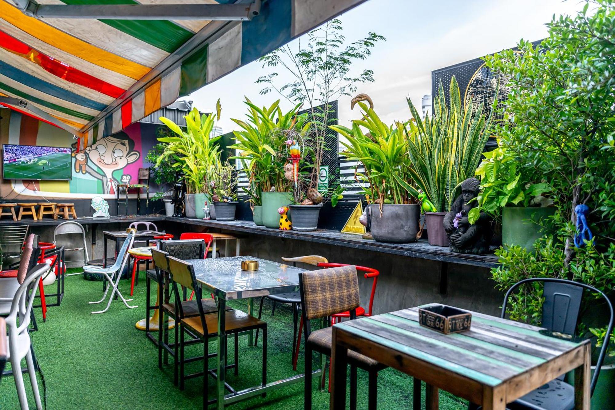 Vibes Hostel Bangkok Eksteriør billede
