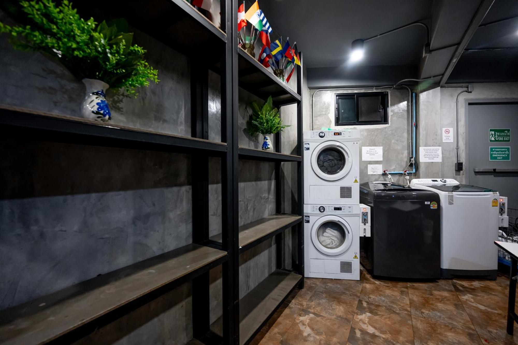 Vibes Hostel Bangkok Eksteriør billede